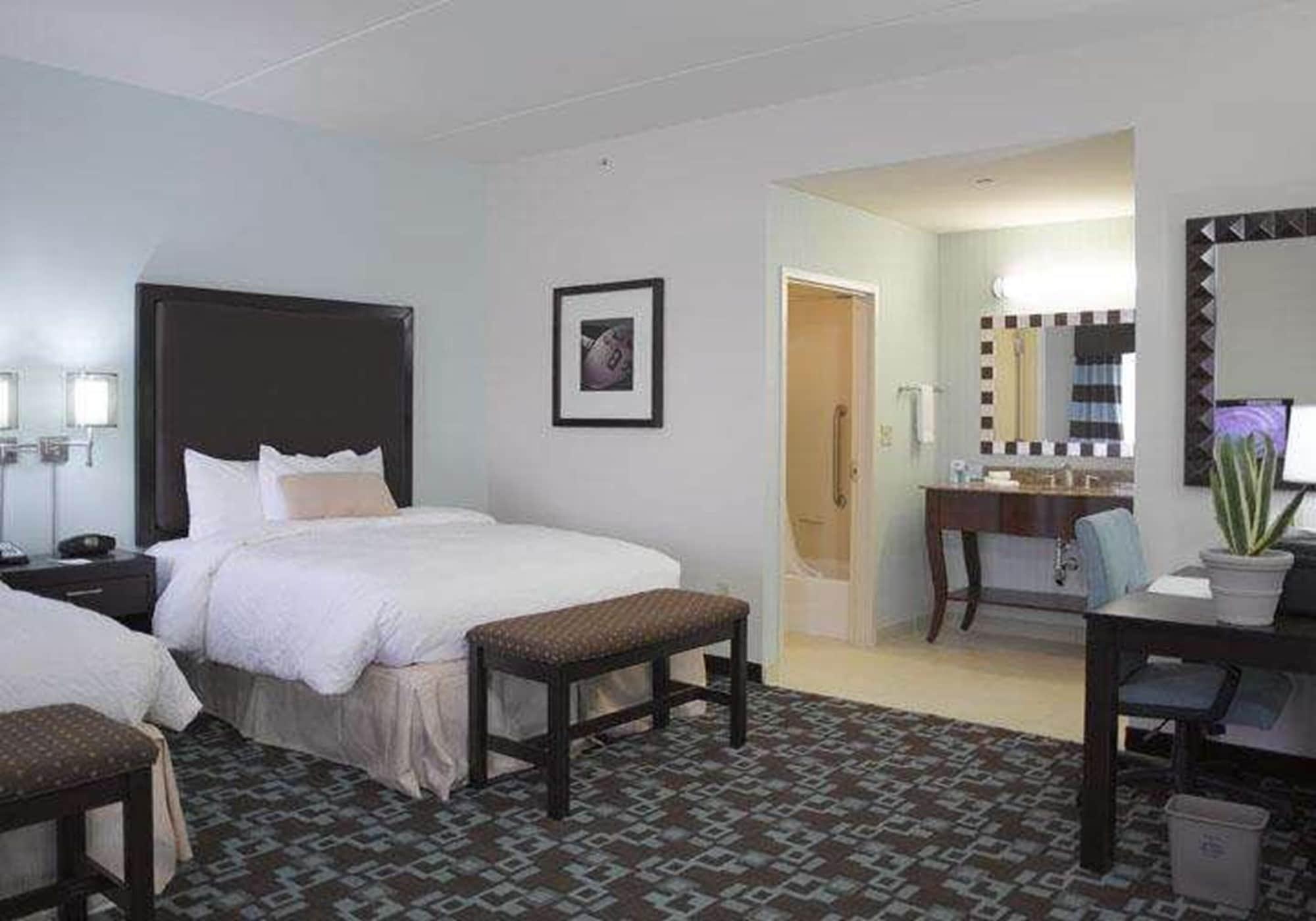 Hampton Inn & Suites Nashville At Opryland Esterno foto