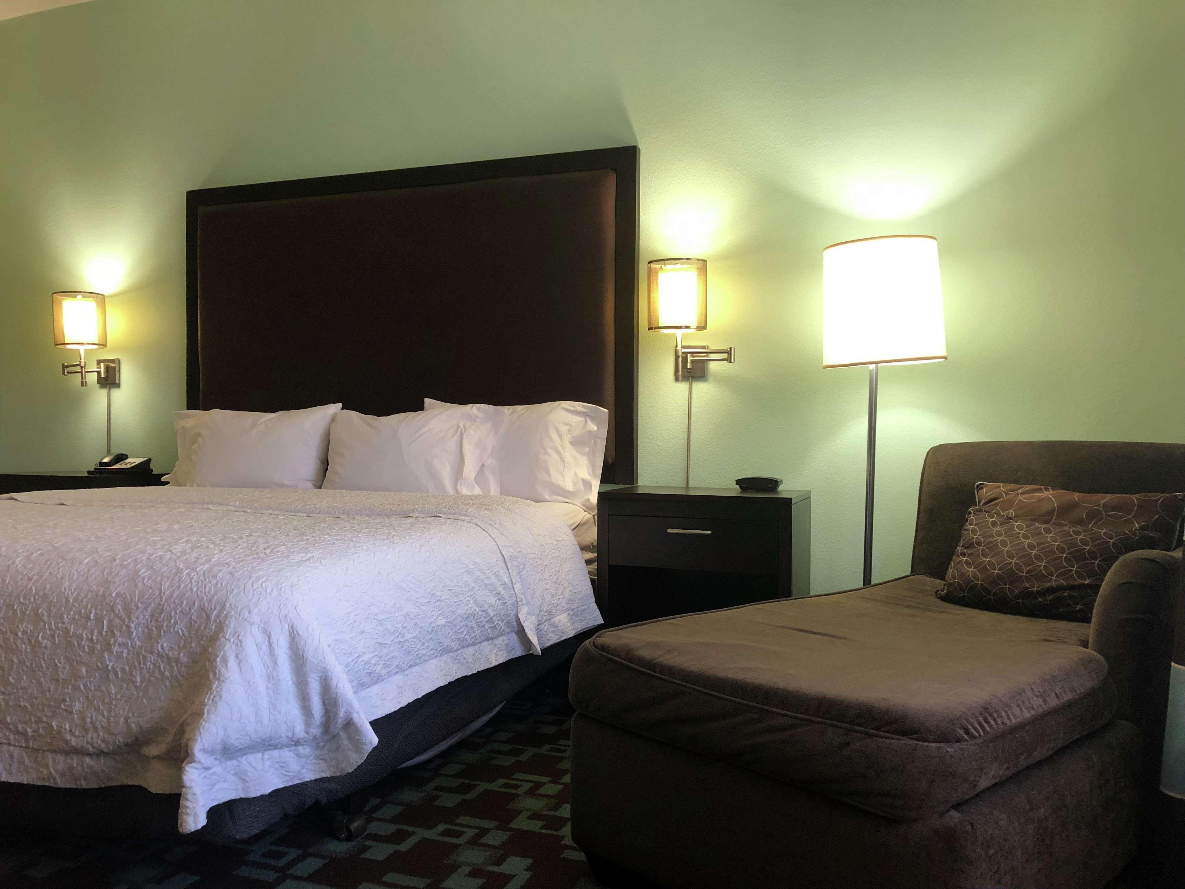 Hampton Inn & Suites Nashville At Opryland Esterno foto