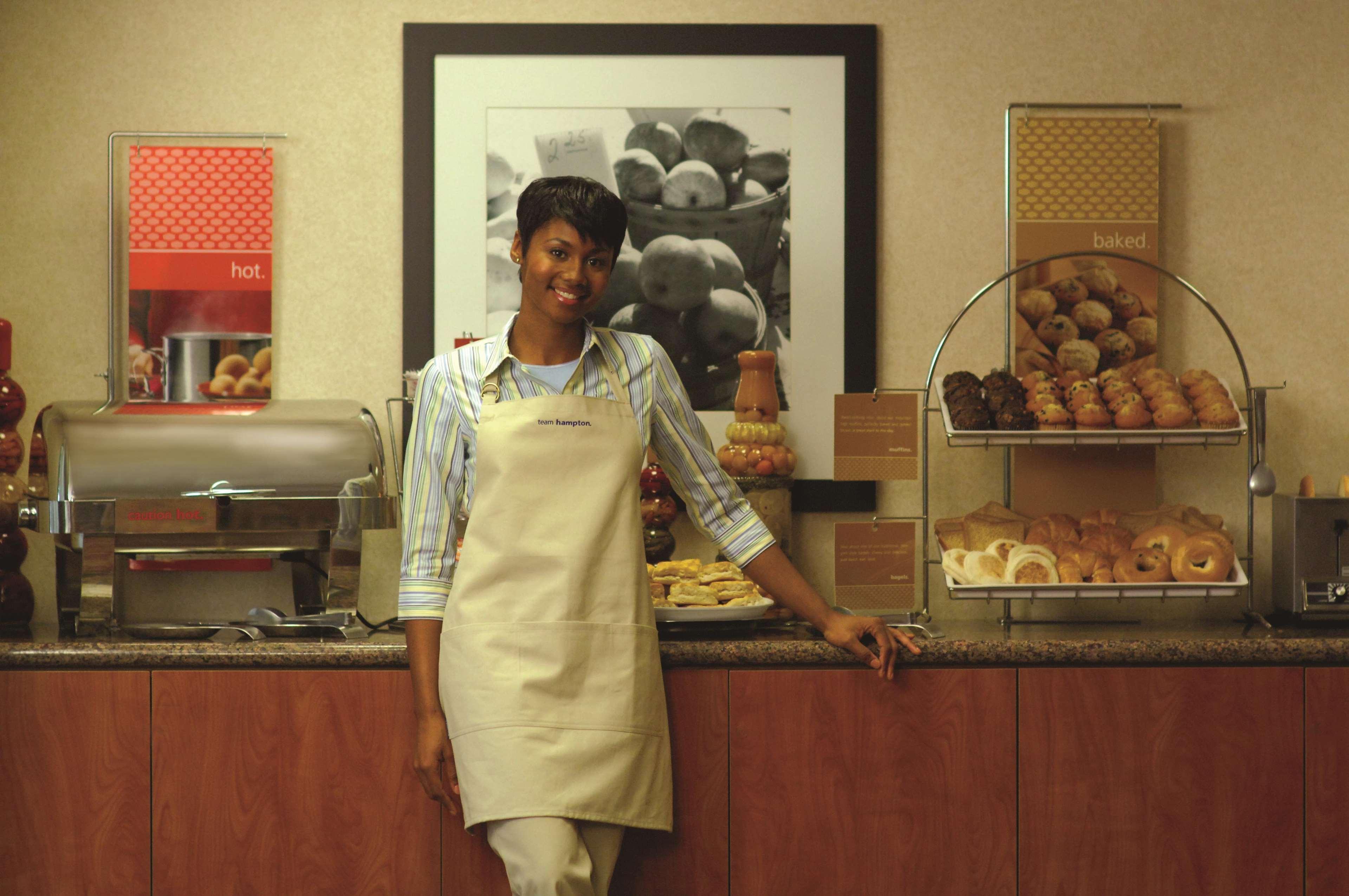 Hampton Inn & Suites Nashville At Opryland Ristorante foto