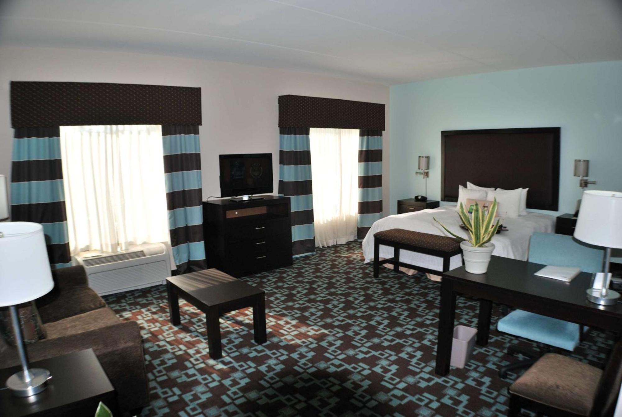 Hampton Inn & Suites Nashville At Opryland Esterno foto