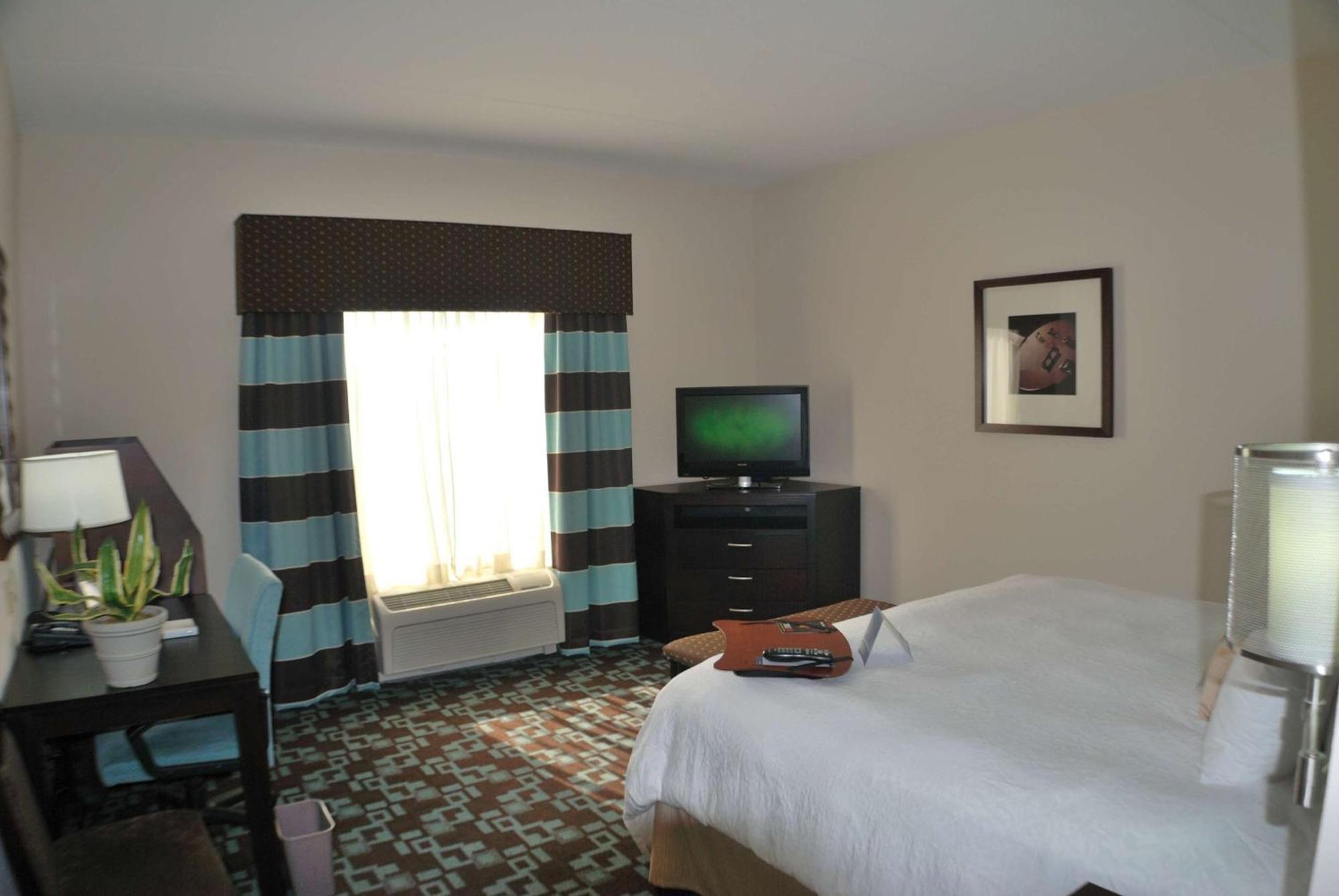 Hampton Inn & Suites Nashville At Opryland Esterno foto